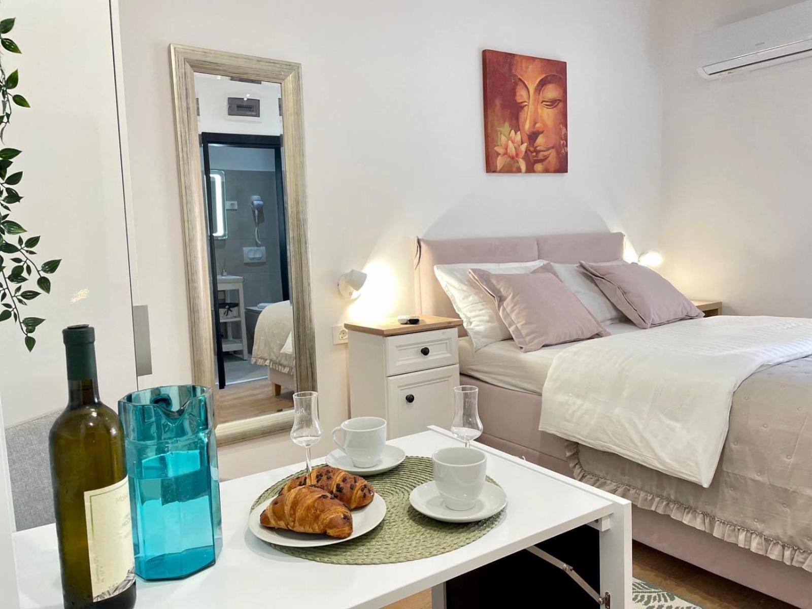 Astraluxe Apartment ฟาชานา ภายนอก รูปภาพ