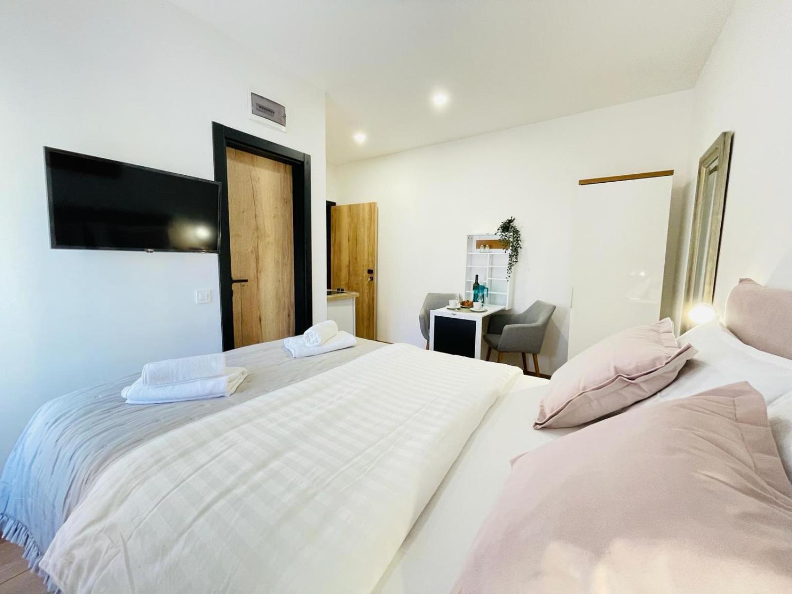 Astraluxe Apartment ฟาชานา ภายนอก รูปภาพ