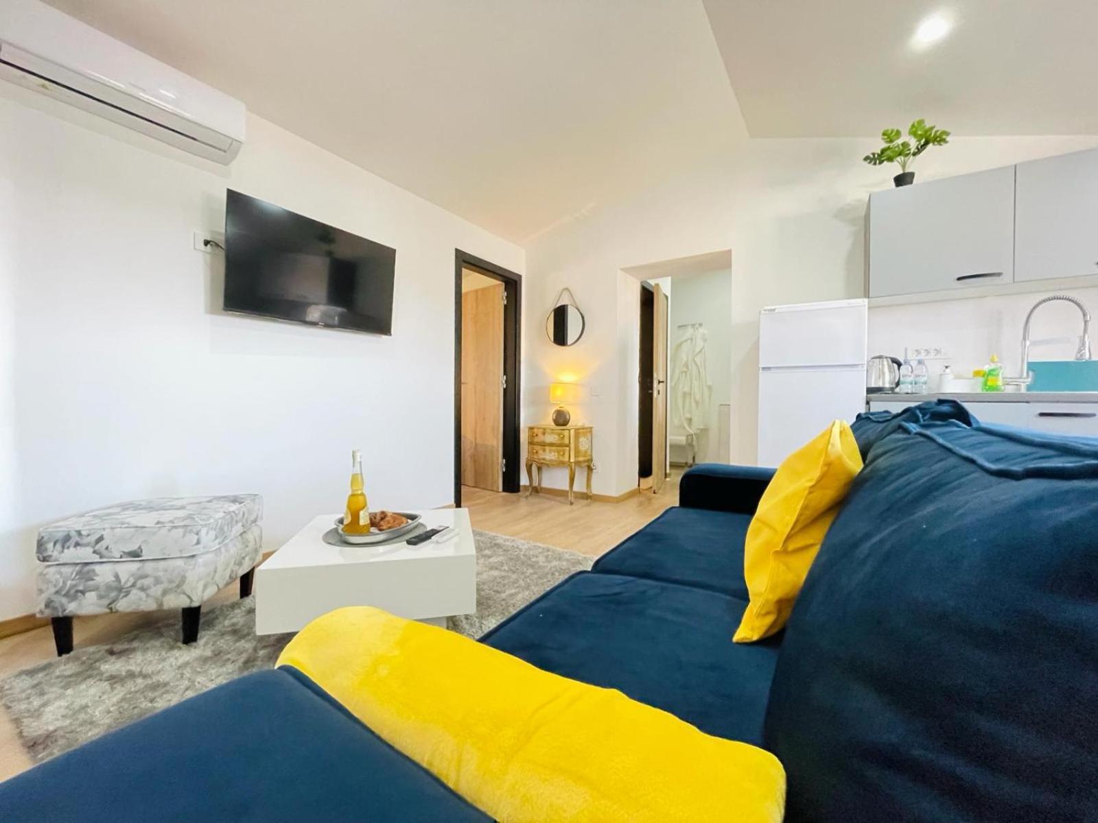 Astraluxe Apartment ฟาชานา ภายนอก รูปภาพ